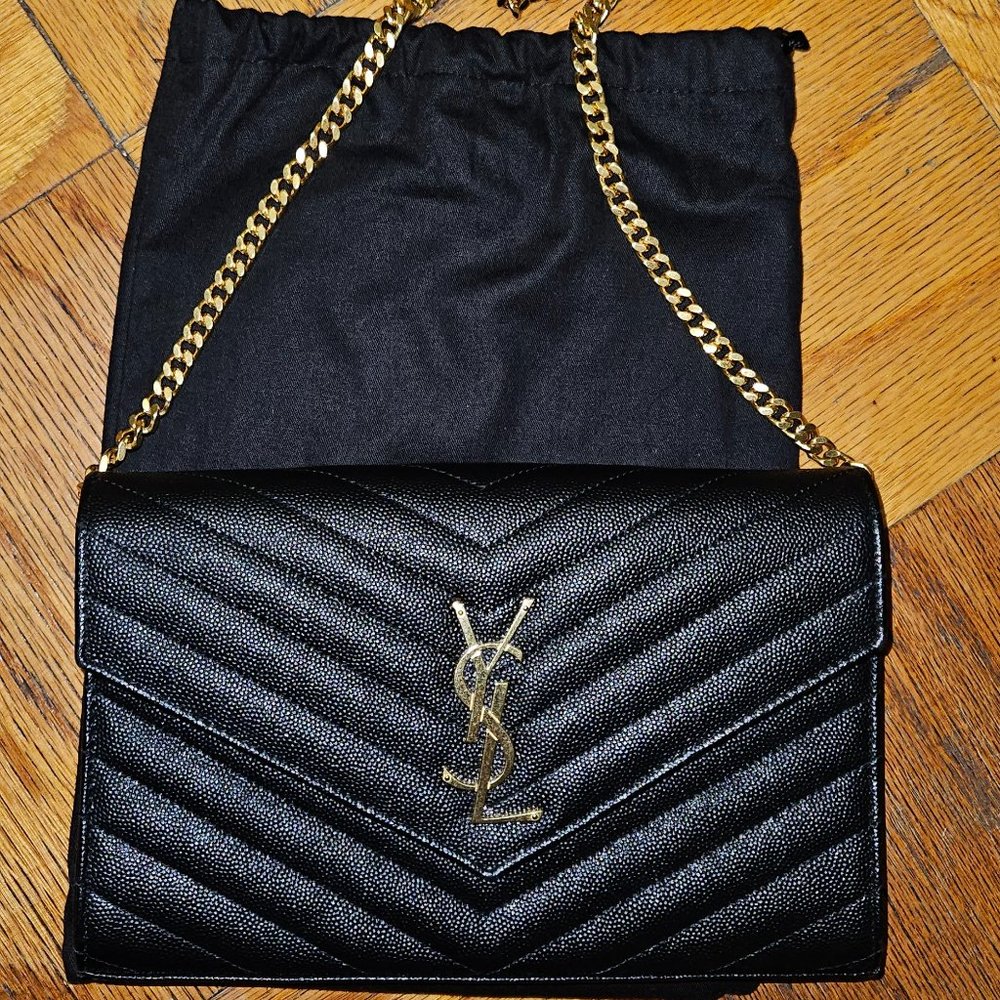 Saint Laurent Grain de Poudre Wallet on Chain